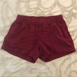 Old Navy Mid-Rise Linen Blend Shorts
